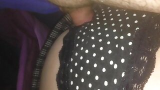 Dvije svijetlokose latino kučke nemaju šta da dijele kurac za BJ
