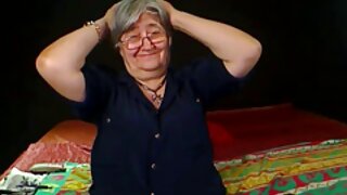 Rauman tip popuši svojoj kinky shemale djevojci