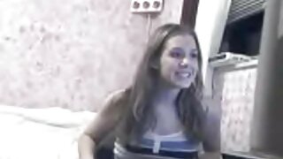 Dlakavu macu seksi latino brinete prikovala su dva napaćena momka